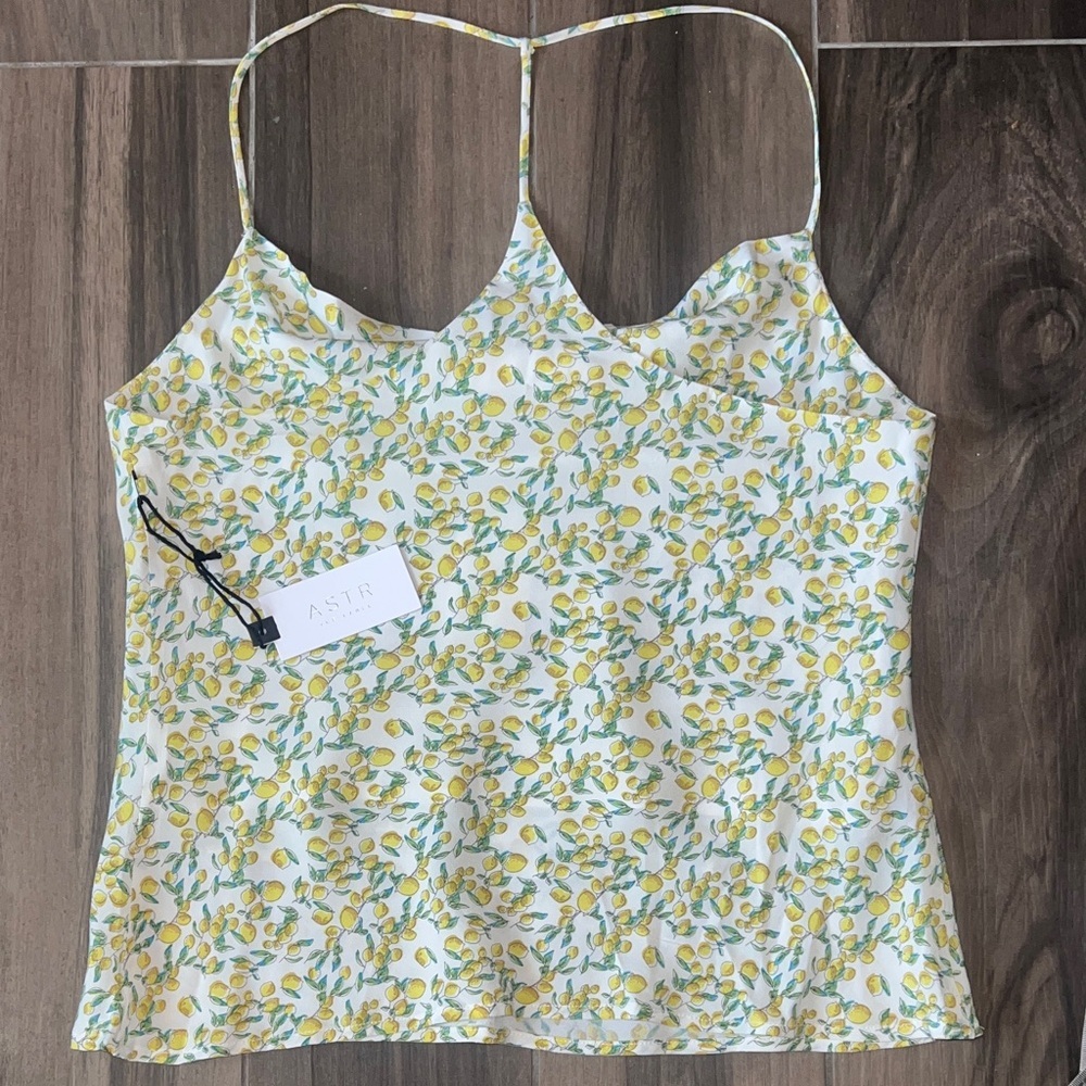 NWT ASTR The Label Cowl Neck
Tank Top Lemon Drop Print Sz Medium 🍋Summer🍋 - Picture 13 of 16